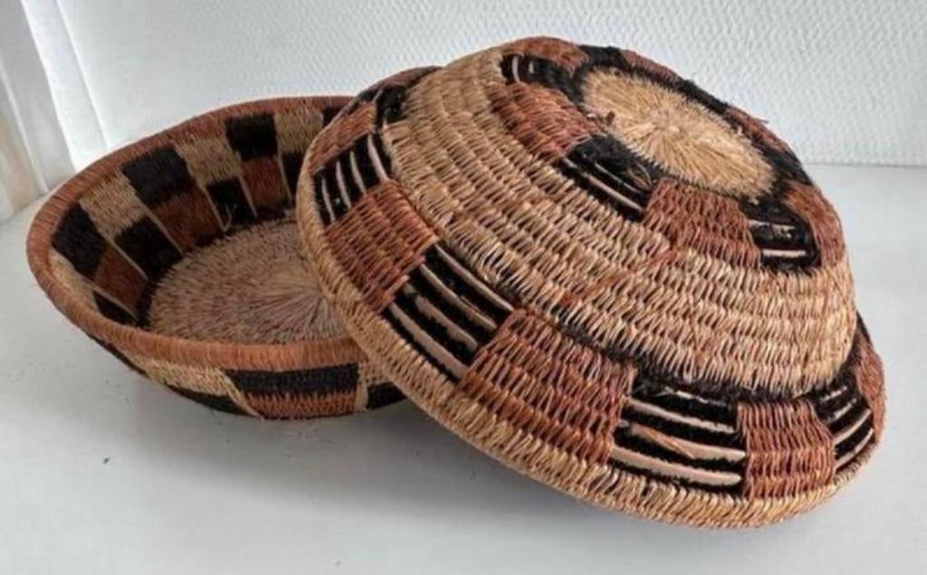 Panier Kuba, collection d'art africain, anthropologue, Envoi