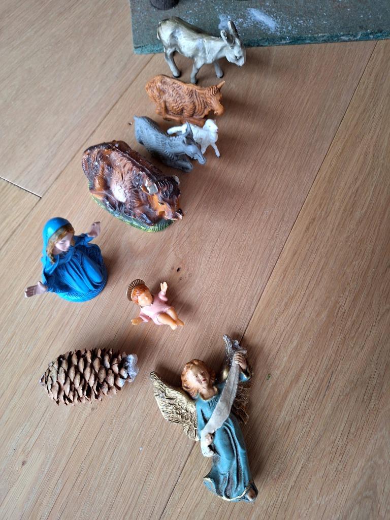 Sapin de Noël avec figurines, Divers, Enlèvement