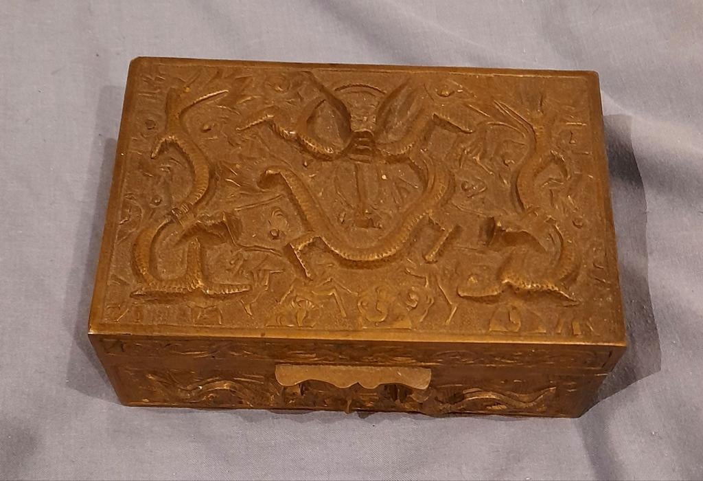 Coffret en bronze, Enlèvement ou Envoi