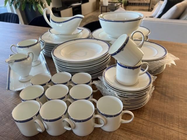 Wedgwood Kingsbridge Fine Bone China – 70-delig servies, Huis en Inrichting, Keuken | Servies, Zo goed als nieuw, Compleet servies