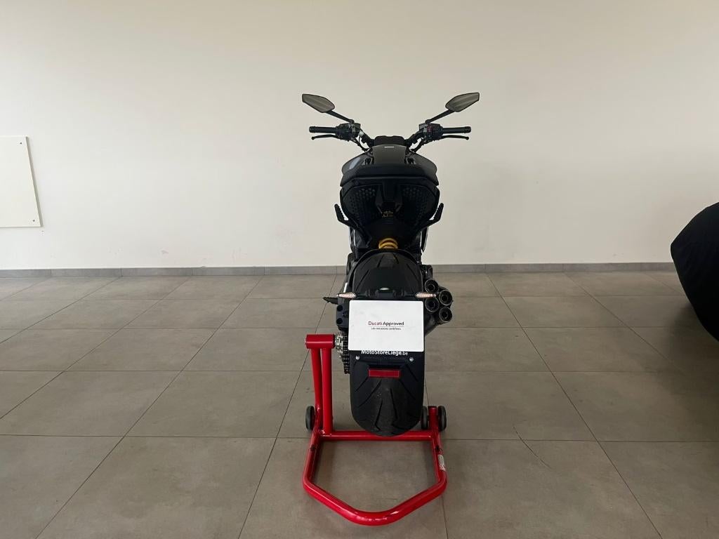 Ducati Diavel V4 - foto 3