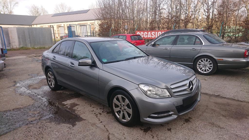 Mercedes c 180 essence clim ja gps 162000km 2012, Autos, Achat, 4 portes, Entreprise, Boîte manuelle
