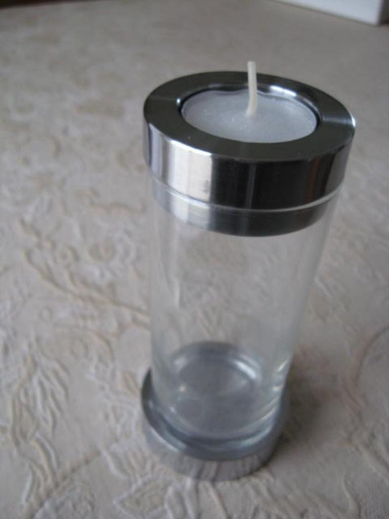 Chandelier et vase à fleurs « Design Vea Menu », Antiquités & Art, Antiquités | Bougeoirs, Enlèvement