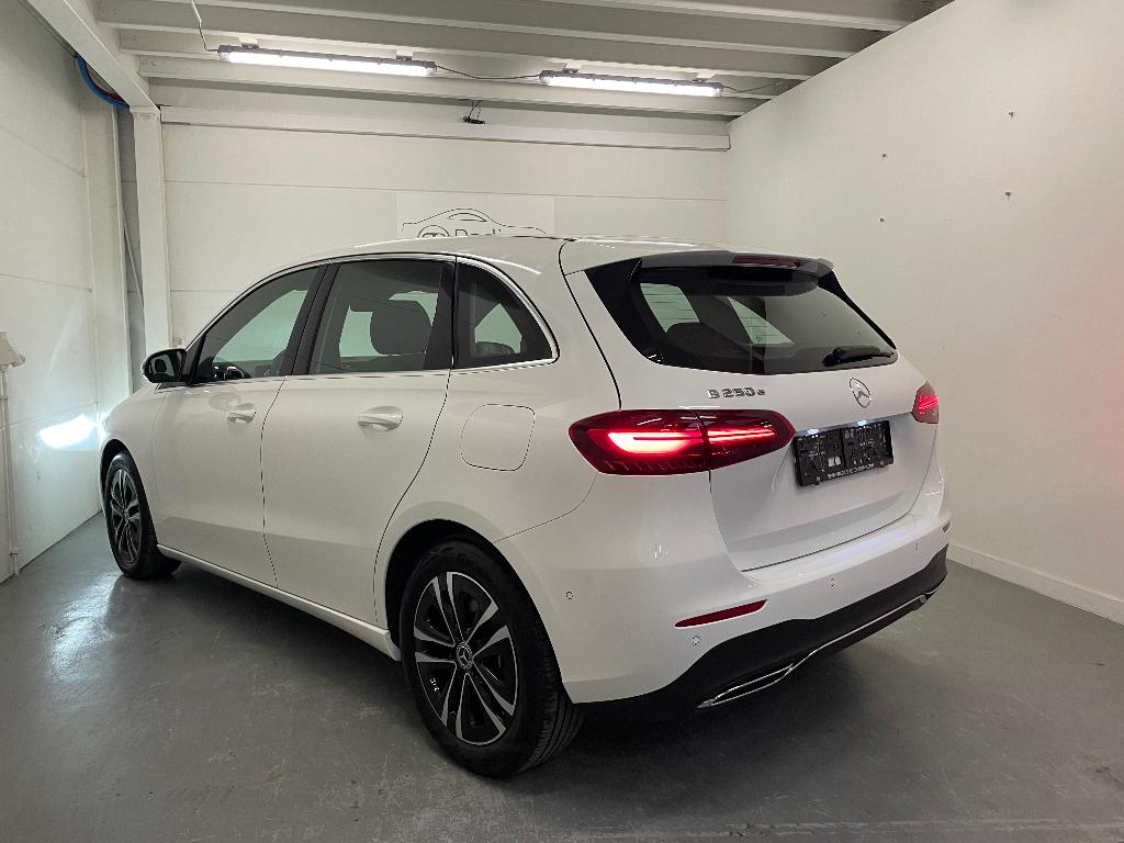 Mercedes-Benz - B250e - Hybride rechargeable, Autos, Mercedes-Benz, 1332 cm³, Achat, Euro 6, Entreprise