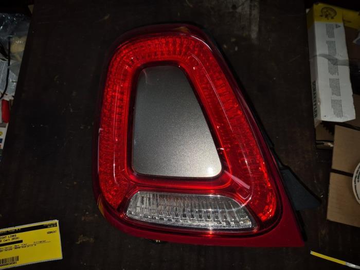 Feu arrière gauche d'un Fiat 500, Autos : Pièces & Accessoires, Éclairage, Fiat, Utilisé, 3 mois de garantie, Enlèvement ou Envoi