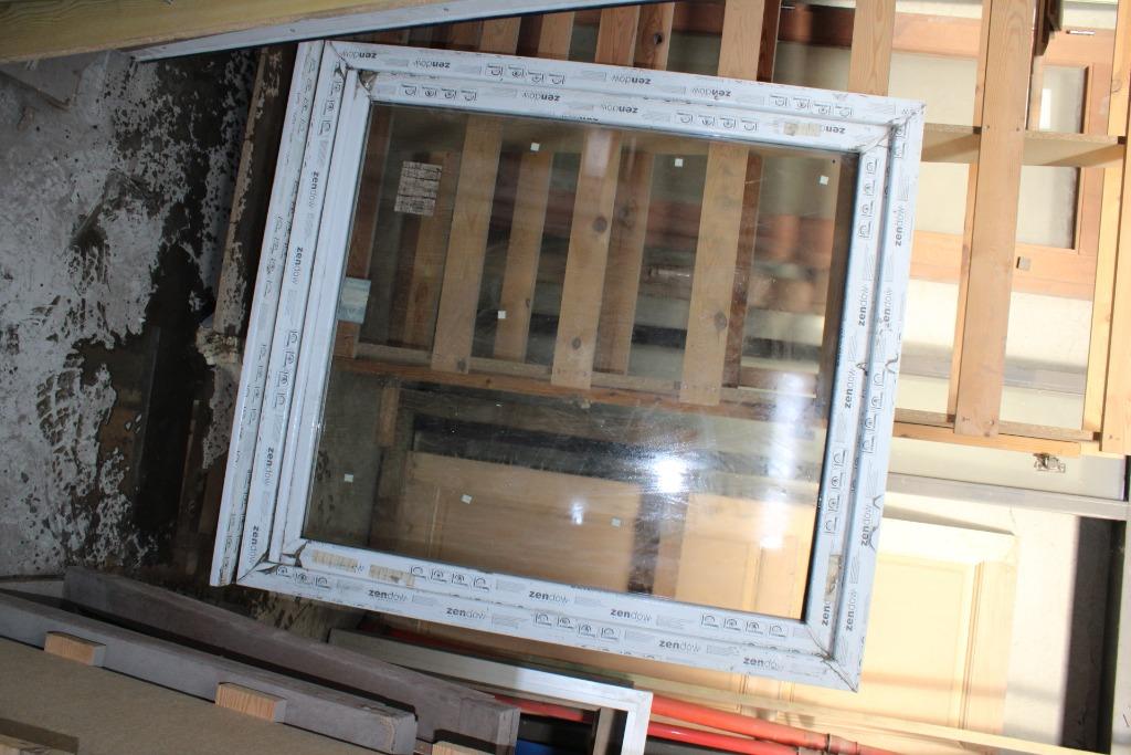 ramen deuren in pvc en meranti, Ophalen