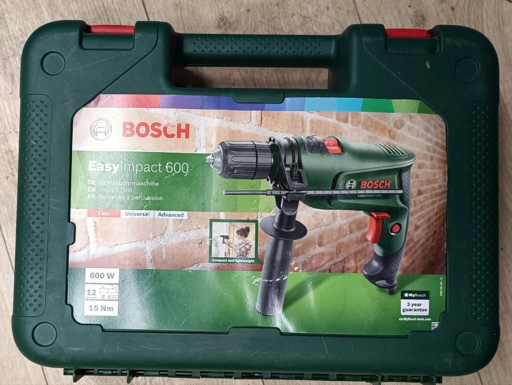 Perceuse à percussion Bosch EasyImpact 600 – Très bon état, Bricolage & Construction, Outillage | Foreuses, Perceuse, Enlèvement