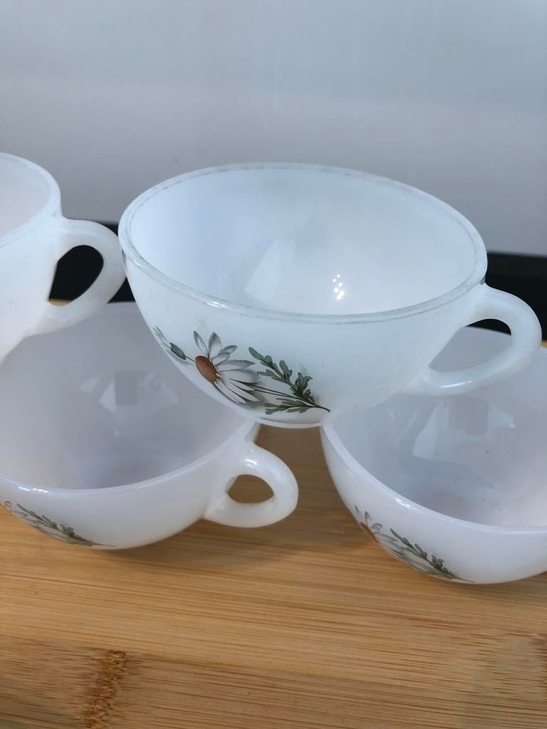 6 mokka tasjes van Arcopal, Antiek en Kunst, Antiek | Servies los, Ophalen of Verzenden