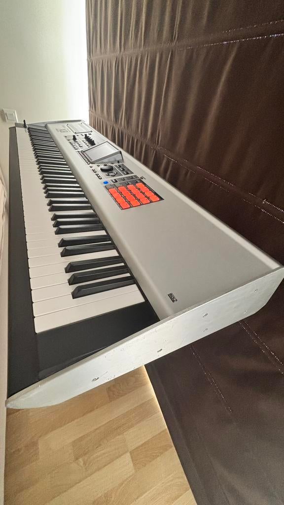 ROLAND FANTOM X8, Musique & Instruments, Claviers, Enlèvement, Utilisé, Roland