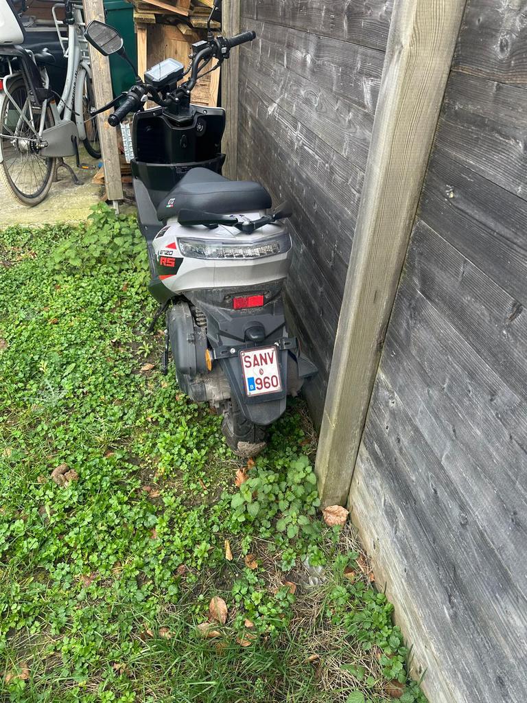 GTS Enzo naked grijs, Enlèvement, Comme neuf