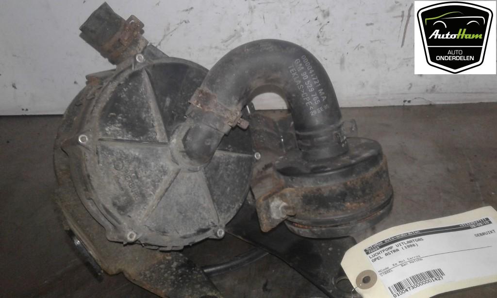 POMPE RECIRCULATION GAZ D ECHAPPEMENT (|90542757|90470029|90, Utilisé, Opel