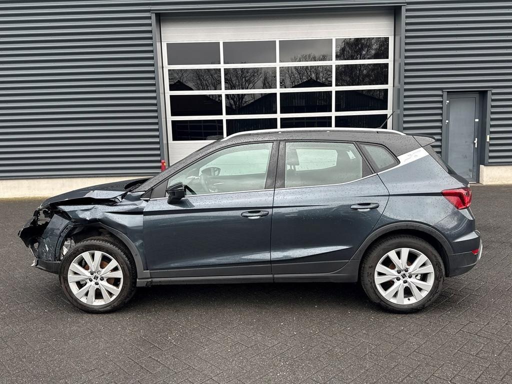 SEAT Arona 1.0 EcoTSI Style, keyless, navigatie, Autos, Cruise Control, Argent ou Gris, Achat, Entreprise