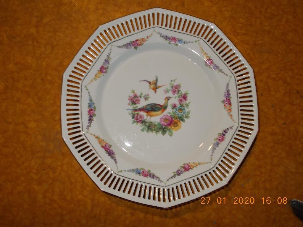 Assiette en porcelaine de Bavière., Enlèvement