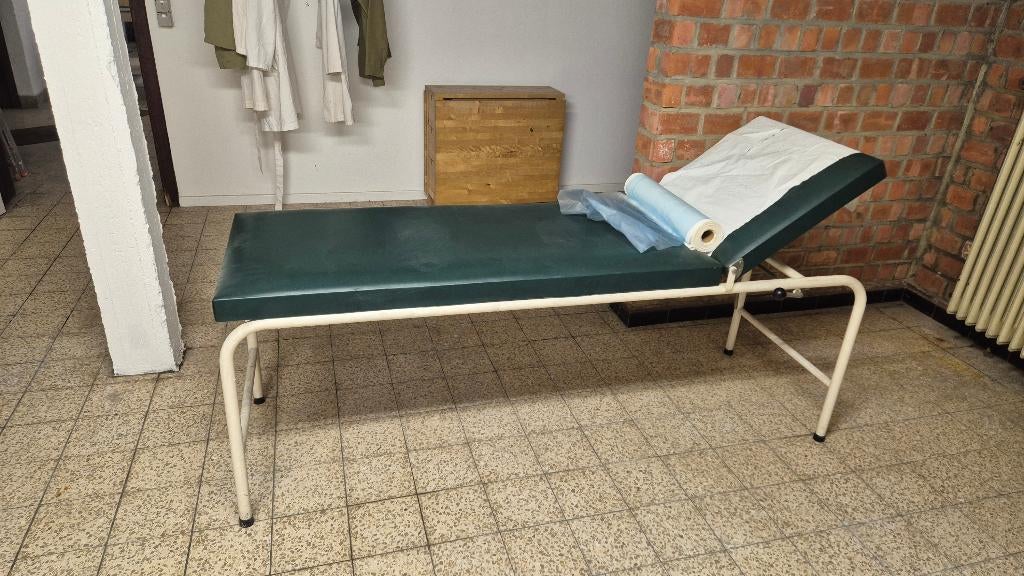 Verstelbare onderzoeksbank, massagetafel; Banc d'examen, Huis en Inrichting, Ophalen, Gebruikt