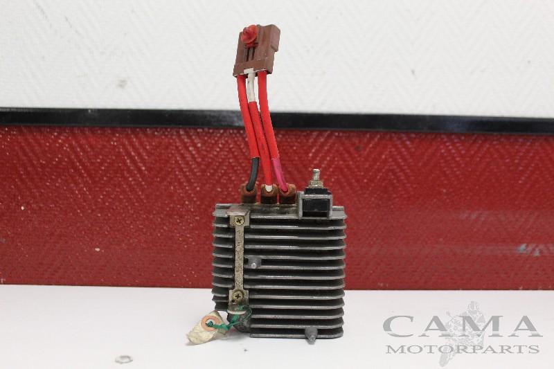 REGULATEUR DE TENSION Honda GL 1500 (01-1970/-), Dhr. S. di Majo, Utilisé, Info@cama-motorparts.nl, P.J. Troelstraweg 8 8
3144 CX  MAASSLUIS, NL