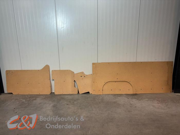 Bekleding bagageruimte van een Renault Master, Gebruikt, -, Renault, -