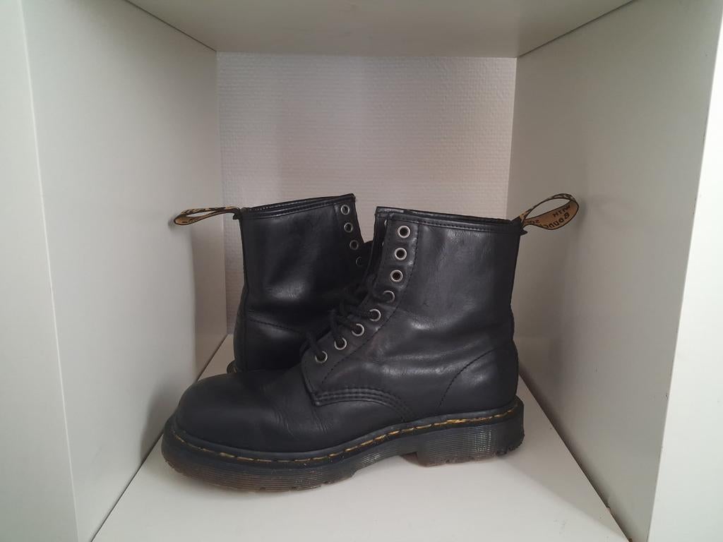 Dr Martens 1460 cuir 40 bottines originales faire offre, Enlèvement ou Envoi, Comme neuf, Boots et Botinnes, Dr Martens