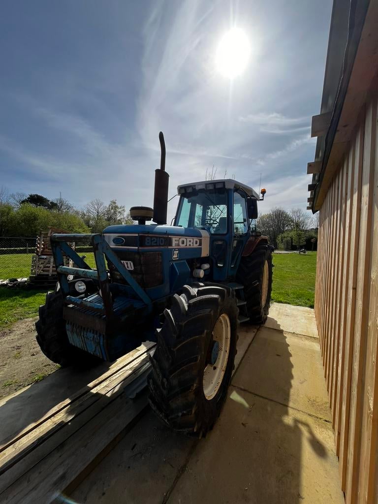 Ford 8210, Zakelijke goederen, Landbouw | Tractoren, Ophalen, Ford