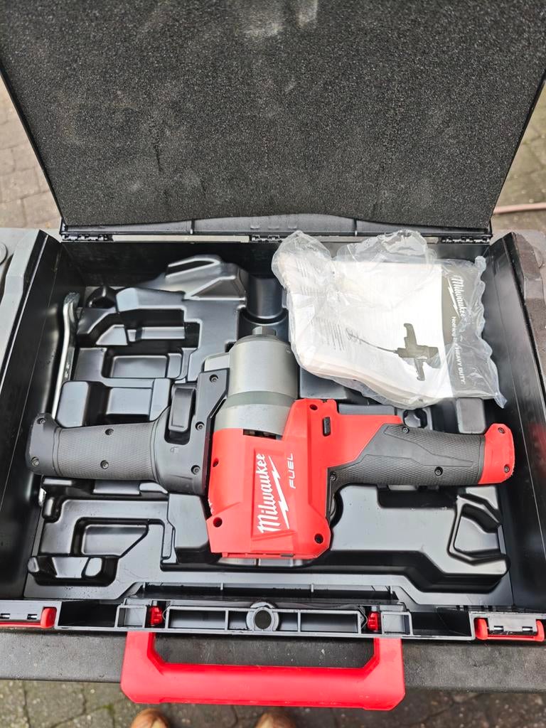 « Mixeur Milwaukee M18 — comme neuf — 219€ », Enlèvement ou Envoi, Comme neuf, Autres types, 600 watts ou plus