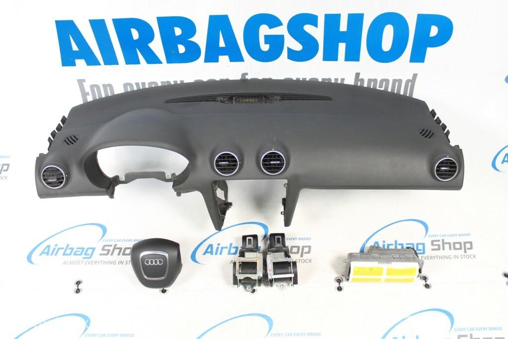 Airbag set - Dashboard zwart 4 spaak Audi A3 8P (2005-2012), Auto-onderdelen, Dashboard en Schakelaars
