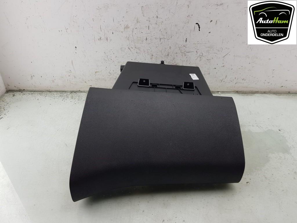 COMPARTIMENT A GANTS Fiat Doblo Cargo (01-2022/-) (3280031), Utilisé, Fiat