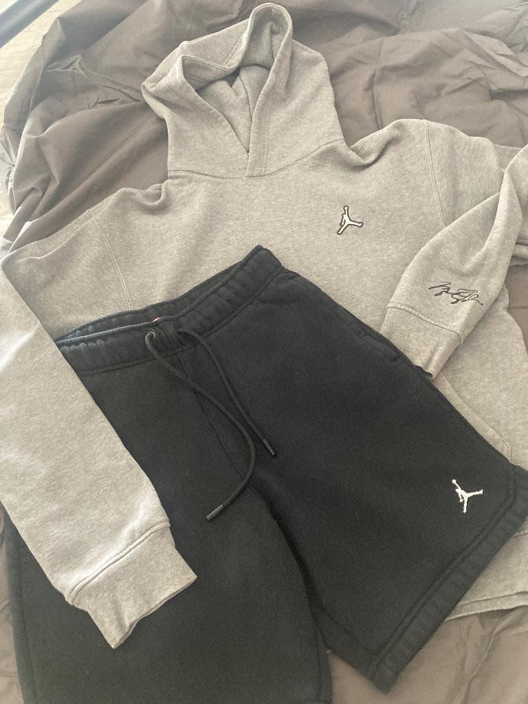 Sportieve set Jordan, Ophalen, Overige maten, Zo goed als nieuw, Grijs