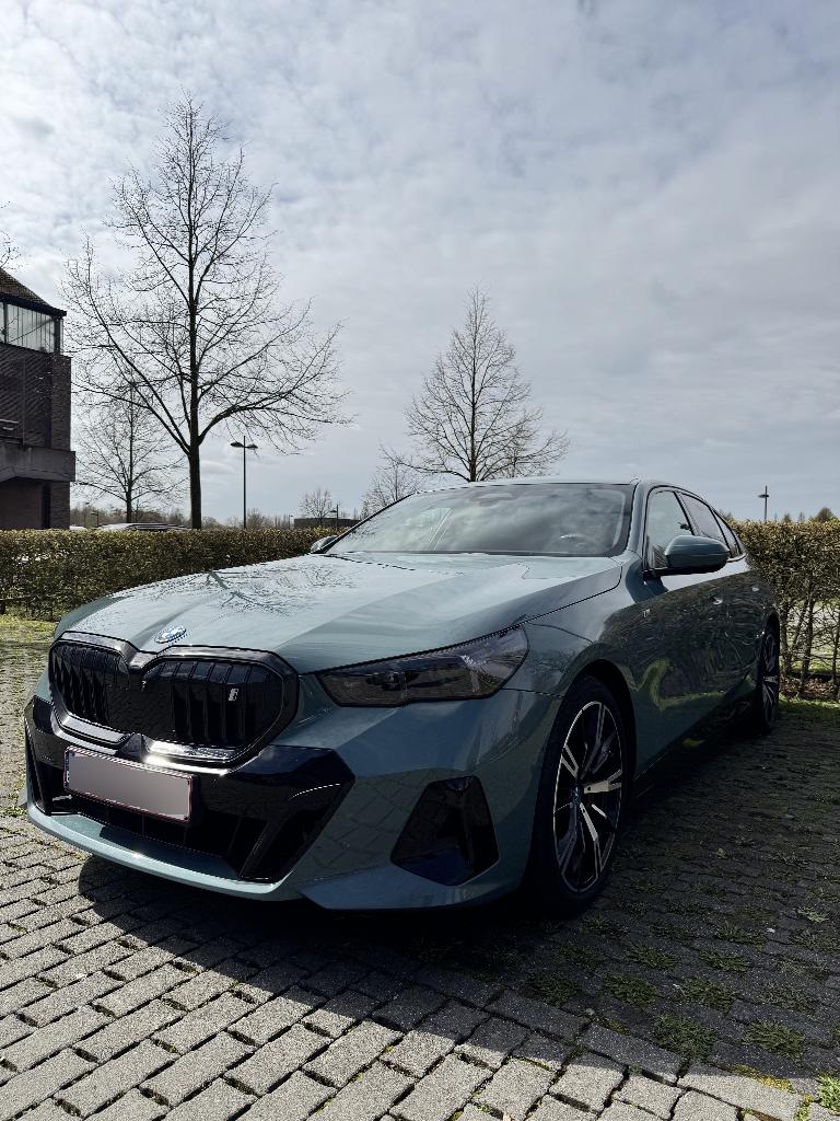 BMW i5 2024 – lease overname – €760,21/m, Auto's, BMW, Automaat, 4 deurs, I5, Elektrisch