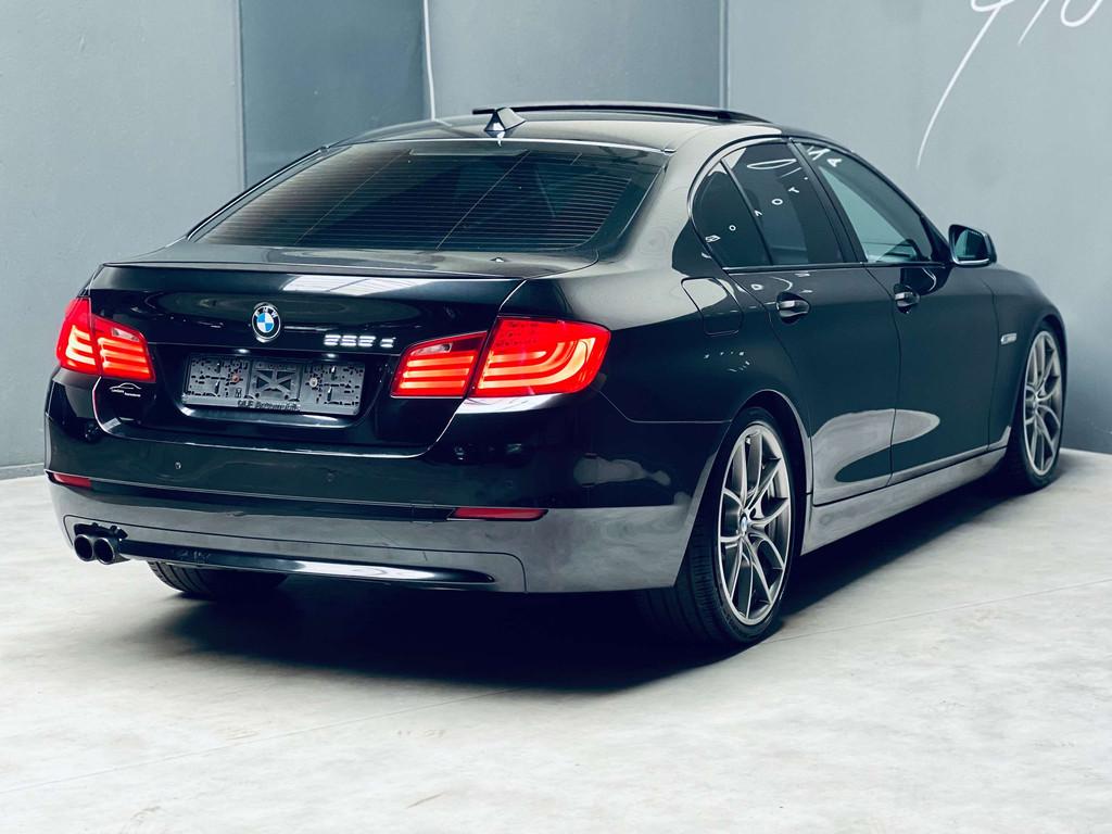 BMW 5 Serie 525 525 *TOIT OUVRANT*CARNET COMPLET* (bj 2011), Gebruikt, Zwart, 2993 cc, USB