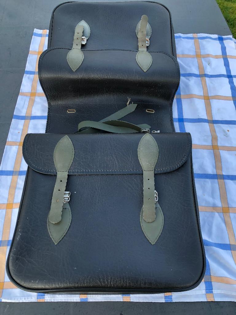 Double sacoches vélo, Vélos & Vélomoteurs, Accessoires vélo | Sacoches, Enlèvement, Comme neuf