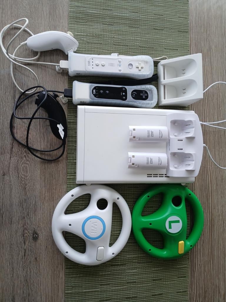 Wii U console en toebehoren, Games en Spelcomputers, Spelcomputers | Nintendo Wii U, Ophalen, Gebruikt, Met 2 controllers, Met games