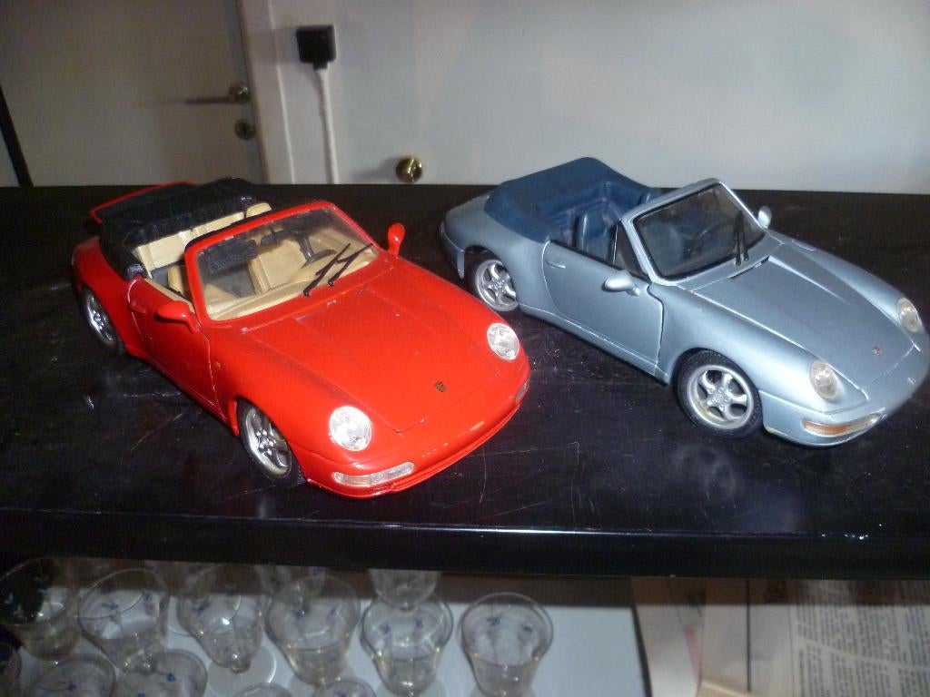 2 METALEN SCHAAL MODELLEN PORCHE, Ophalen