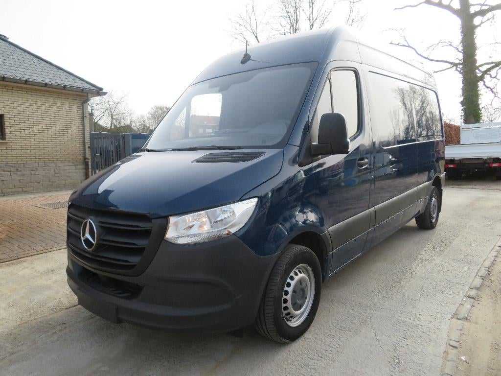 Mercedes-Benz Sprinter 311CDi - FWD - 17.736km - A2H2 - 2019, Voorwielaandrijving, Blauw, Mercedes-Benz, Bedrijf
