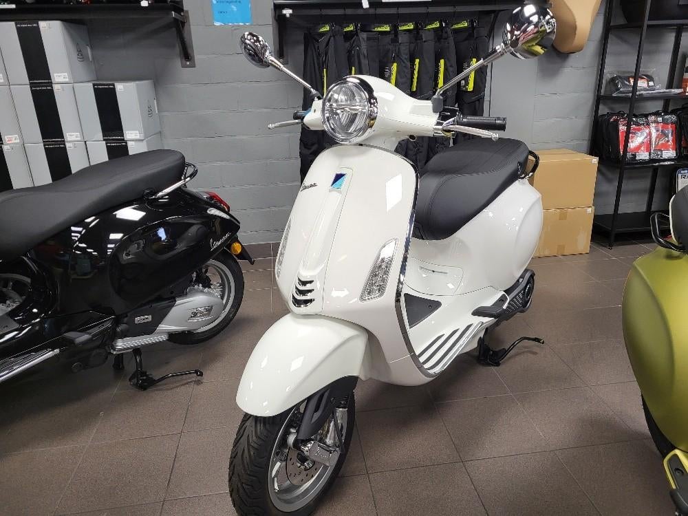 Vespa Primavera/Sprint electrica avec une réduction de 500€, Vélos & Vélomoteurs, Scooters | Vespa, Neuf, Autres modèles, 0 cm³