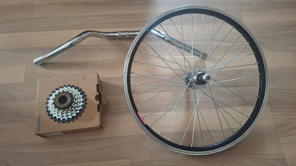 NIEUWE FIETSONDERDELEN: 20” achterwiel + freewheel 6 + stuur, Fietsen en Brommers, Fietsonderdelen, Ophalen, Nieuw, Overige typen