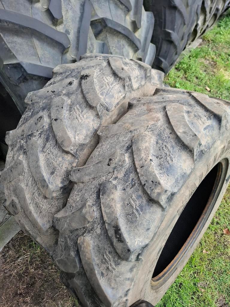 Banden 340/85R24 Alliance in goede staat, Ophalen