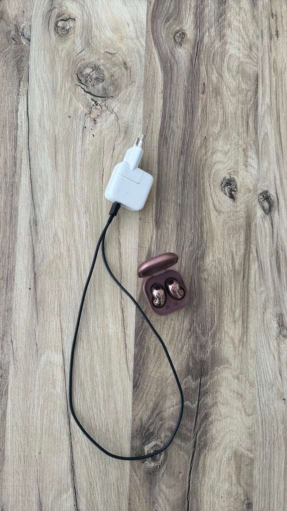 Draadloze samsung bluetooth oortjes voor dames, Telecommunicatie, Ophalen of Verzenden, Gebruikt, Samsung