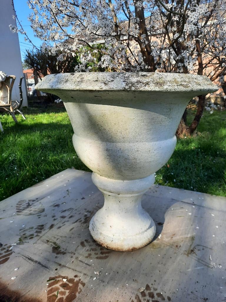 Nombreuses VASQUES /JARDINIERES en BETON, Jardin & Terrasse, Enlèvement, Béton