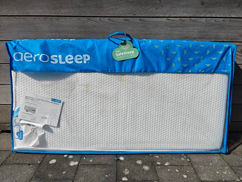 ️ Matelas pour bébé AeroSleep + protecteur - 120x60x8cm, Enfants & Bébés, Enlèvement