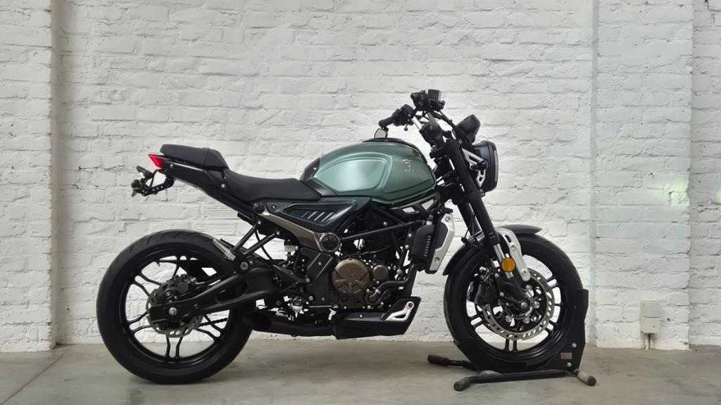 Voge 300AC @motomobilia 1 an de garantie, Motos, 300 cm³, Entreprise, Permis Moto A2 minimum, Voge