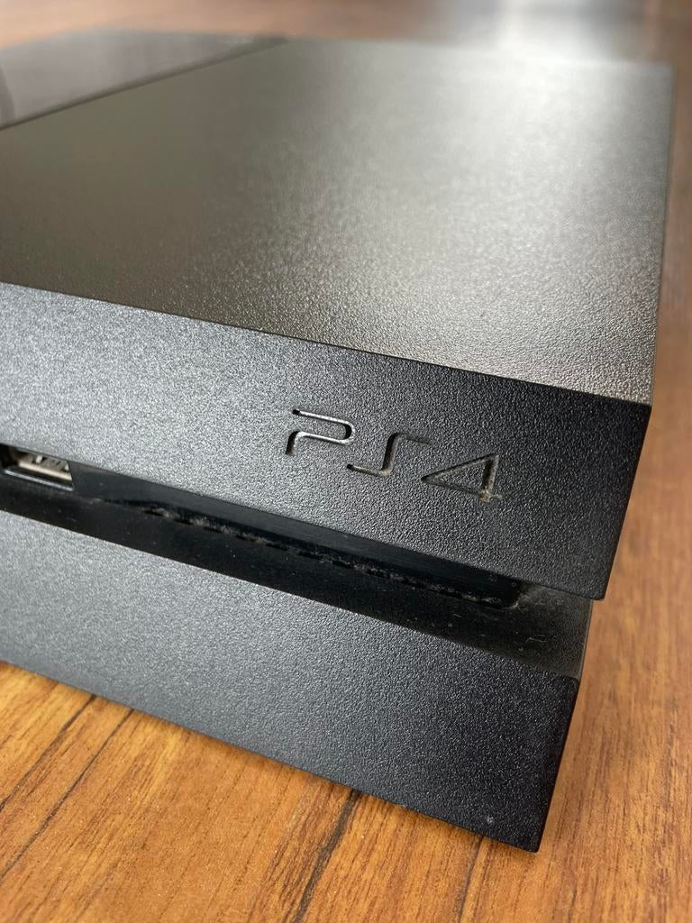 PlayStation 4 1TB + 13 games + 2 controllers – complete set, Ophalen, Zo goed als nieuw, Pro