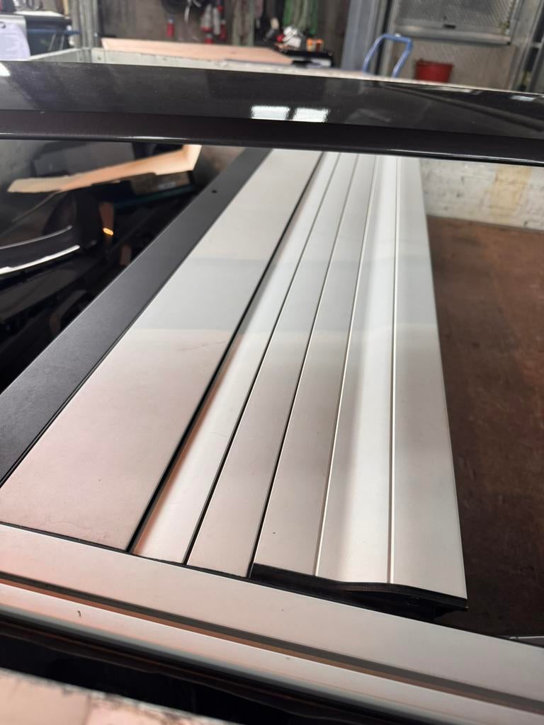 Ford ranger rolluik, Enlèvement