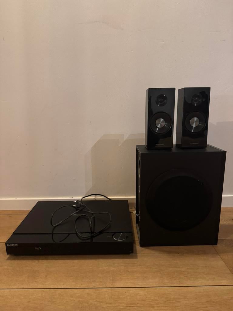 Home cinéma Samsung Blu-ray 2.1 – Bon état – Son puissant, Ophalen of Verzenden, Zo goed als nieuw, Blu-ray-speler