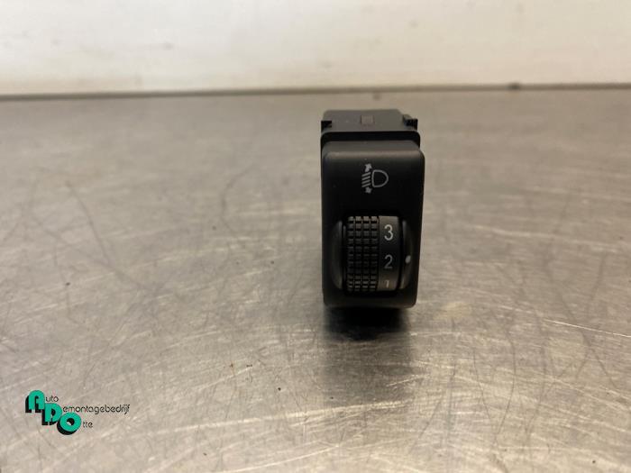 Commutateur phare hauteur réglable d'un Nissan Qashqai (Qas, Autos : Pièces & Accessoires, -, 3 mois de garantie, Utilisé, -