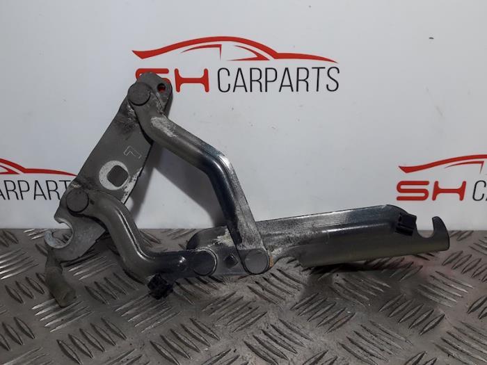 Charnière capot d'un Ford Fiesta, -, 3 mois de garantie, -, -