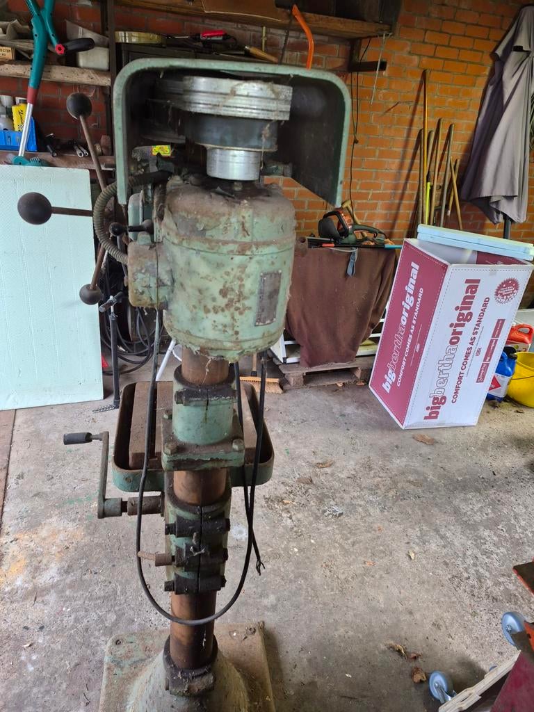 Kolomboormachine 3fase, Doe-het-zelf en Bouw, Gereedschap | Boormachines, Ophalen, Kolomboormachine