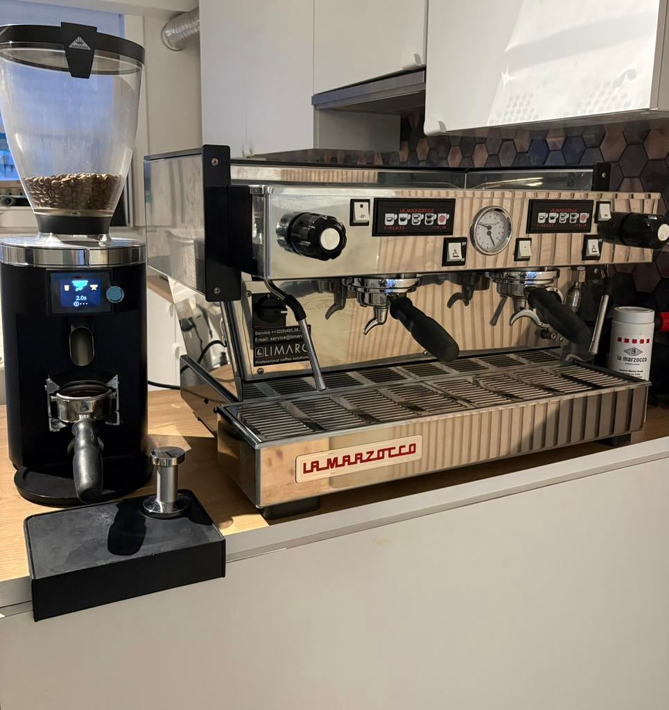 La Marzocco Linea 2 groupe + Mahlkönig E65s, Enlèvement, Comme neuf