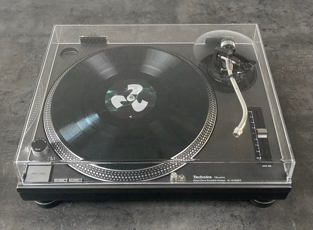 platine Technics sl 1210 MK2, TV, Hi-fi & Vidéo, Tourne-disques, Réglage pitch, Tourne-disque, Comme neuf, Enlèvement
