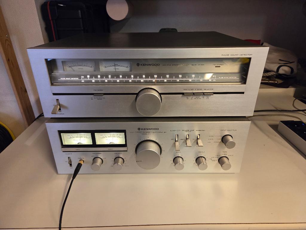 Kenwood KT-615 Tuner en KA-501 Versterker Combo, Autres marques, 60 à 120 watts, Enlèvement, Stéréo