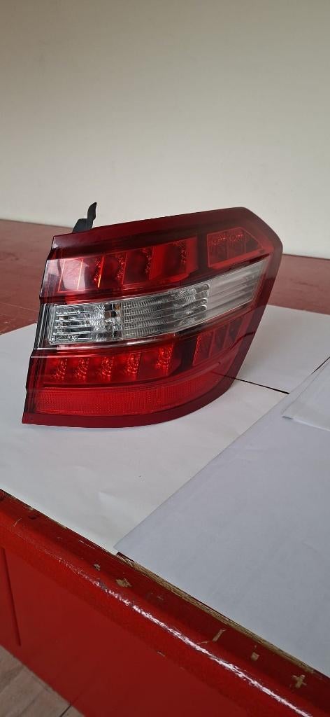 Feu arrière LED droit – Mercedes E200 2014 W212, Ophalen, Gebruikt, Mercedes-Benz