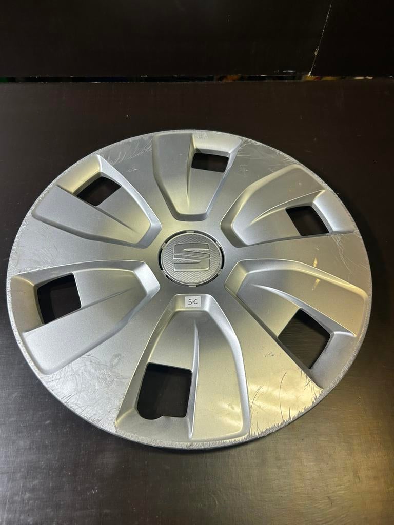 1 enjoliveur seat Ibiza 15", Autos : Divers, Enjoliveurs, Utilisé, Enlèvement ou Envoi